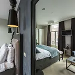 Hotel No. 377 House