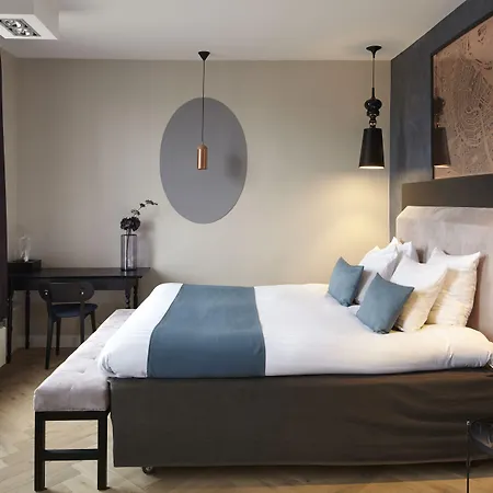 מלון No. 377 House 3*