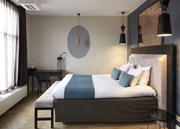 Hotel No. 377 House 3*