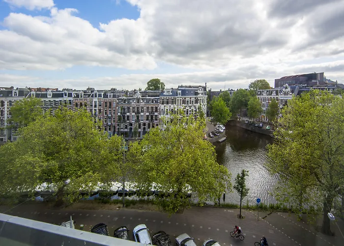 No. 377 House 3* Amsterdam