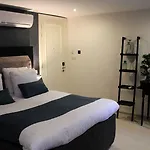 Hotel No. 377 House