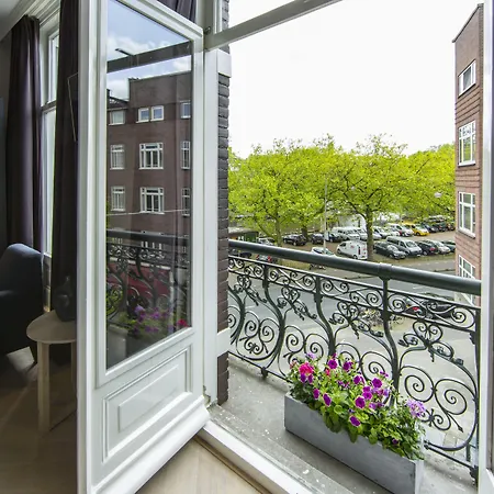 No. 377 House 3* Ámsterdam